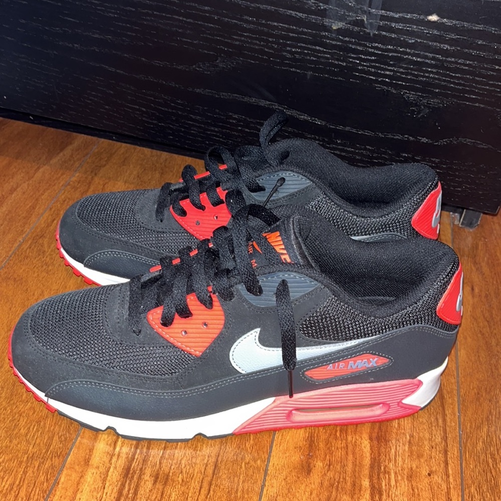 Nike Air Max 90 sneakers - black, red, white
